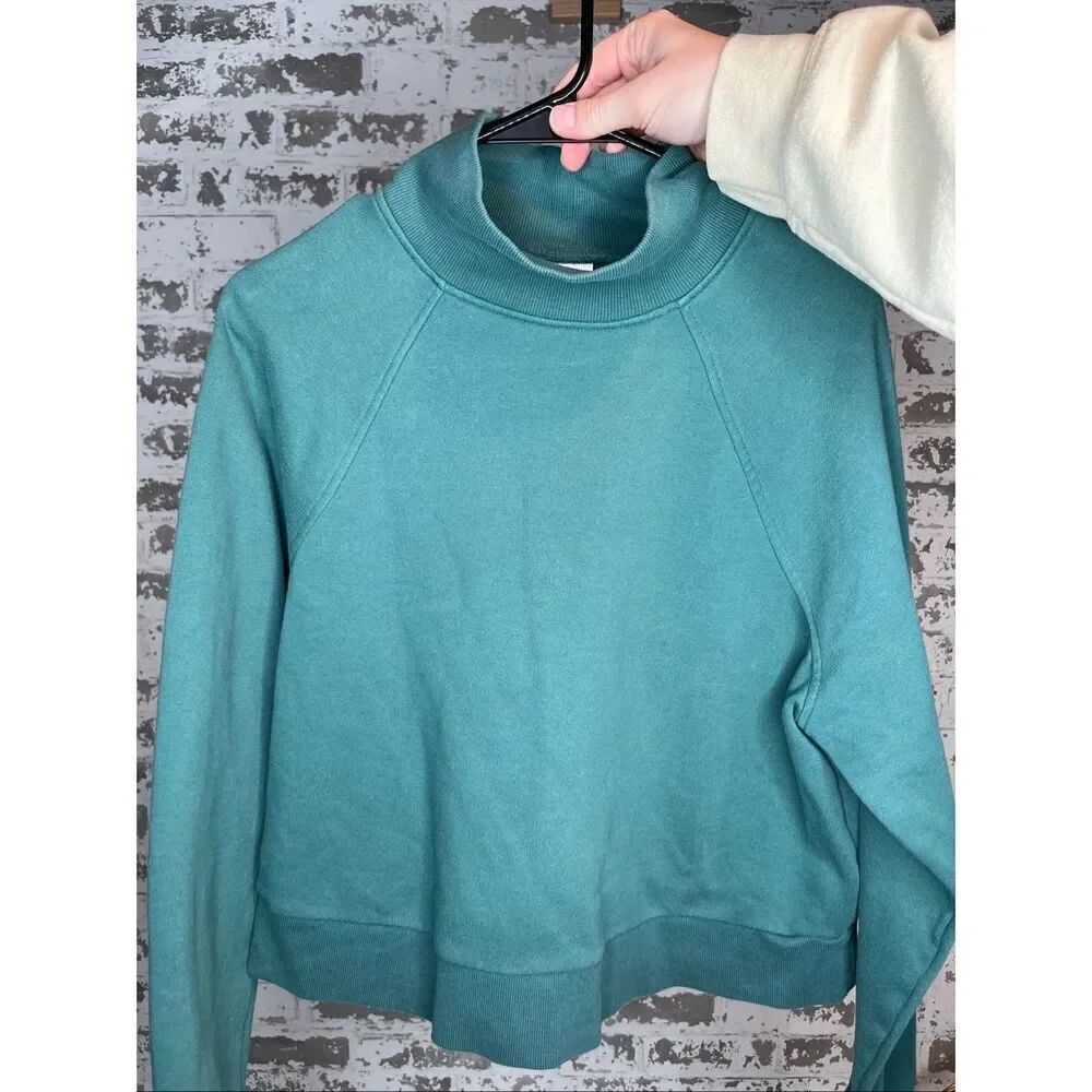 Universal thread | women cropped cowl neck pullover